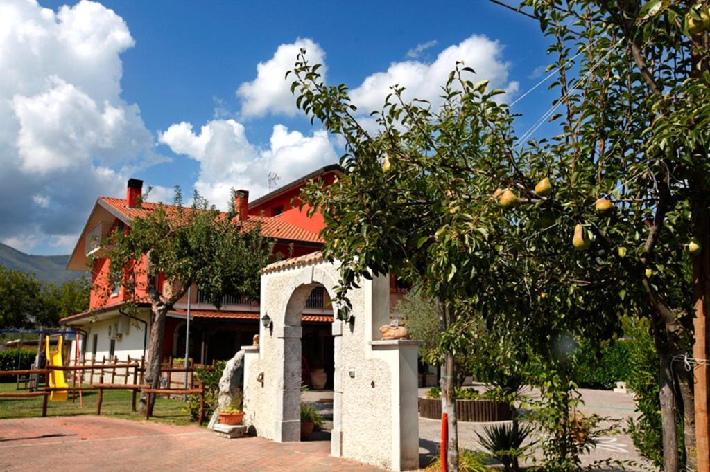 Azienda Agrituristica Pericle Montella Exterior photo