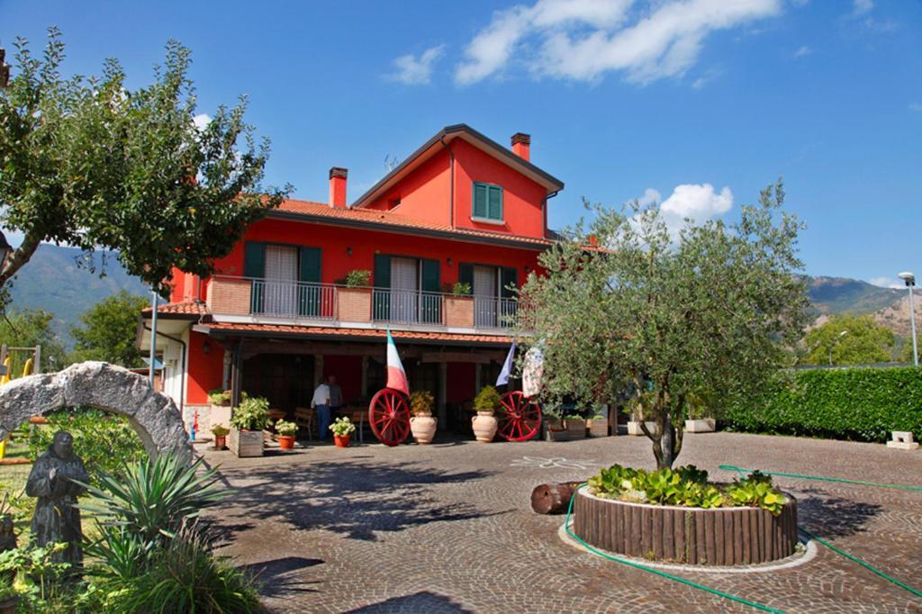 Azienda Agrituristica Pericle Montella Exterior photo