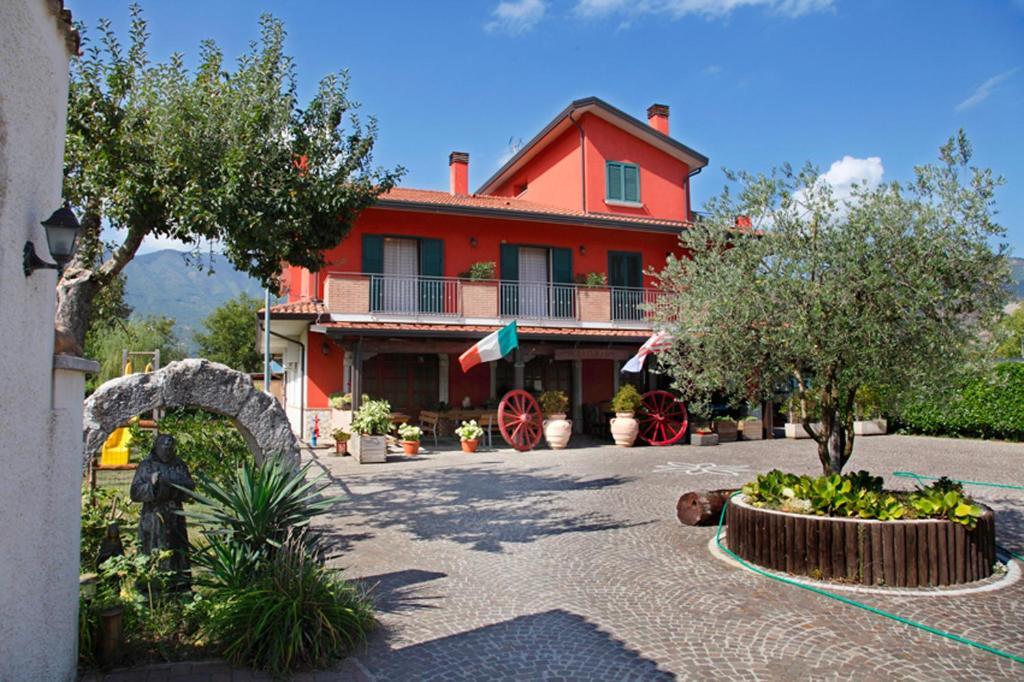Azienda Agrituristica Pericle Montella Exterior photo